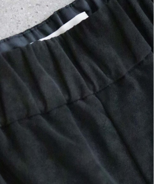 Marilyn Moon(マリリンムーン)の「eco-suede half pants(その他パンツ・レディース・ブラック/ブラウン/アイボリー・FREE)」の9枚目の写真