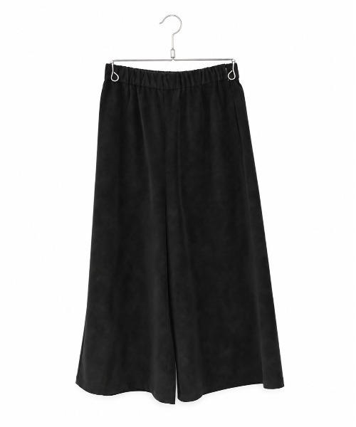 Marilyn Moon(マリリンムーン)の「eco-suede half pants(その他パンツ・レディース・ブラック/ブラウン/アイボリー・FREE)」の7枚目の写真