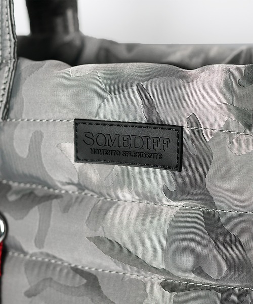 SOMEDIFF(サムディフ)の「【SOMEDIFF】カモフラ中綿ミニトートバッグ メンズ カモ柄 ユニセックス(トートバッグ・メンズ・グレー/ブラック・FREE)」の12枚目の写真