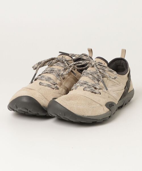 NEW BALANCE(ニューバランス)の「MT10O(スニーカー・メンズ・ベージュ/ネイビー・23.5cm/23.0cm/22.5cm/24.0cm/29.0cm/28.5cm/28.0cm/27.5cm/27.0cm/26.5cm/26.0cm/25.5cm/25.0cm/24.5cm)」の4枚目の写真