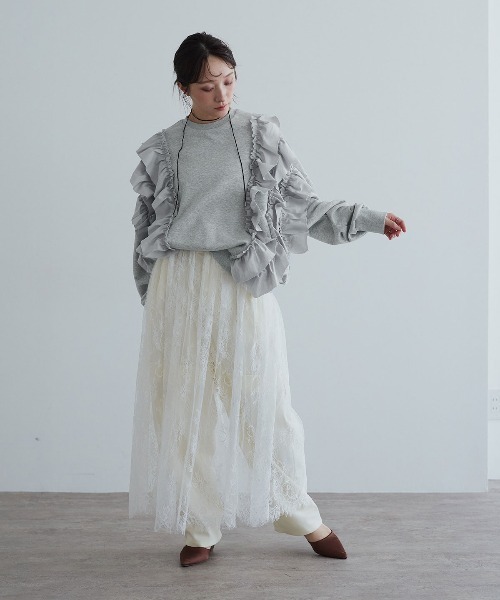W:Huku(フーク)の「ビッグフリルロングスリーブスウェットプルオーバー / Long-Sleeve Sweatshirt Pullover with Large Ruffles(スウェット・レディース・オフホワイト/ブルー系/杢グレー/ブラック・FREE)」の5枚目の写真