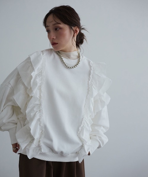 W:Huku(フーク)の「ビッグフリルロングスリーブスウェットプルオーバー / Long-Sleeve Sweatshirt Pullover with Large Ruffles(スウェット・レディース・オフホワイト/ブルー系/杢グレー/ブラック・FREE)」の19枚目の写真