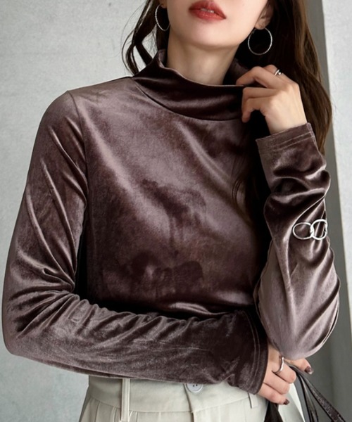 TREOVER(トレオーバー)の「ベロアハイネックトップス(Tシャツ/カットソー・レディース・チャコールグレー/オフホワイト/ライトピンク/ブラウン系/ブラック系/ダークブラウン/ブラック・FREE)」の18枚目の写真