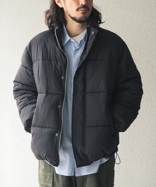 ITEMS URBANRESEARCH(アイテムズ アーバンリサーチ)の「『撥水』リップストップ発熱中綿ハイネックジャケット(ダウンジャケット/コート・メンズ・ベージュ系その他/ダークグレー/ブラック・MEDIUM/LARGE)」の8枚目の写真