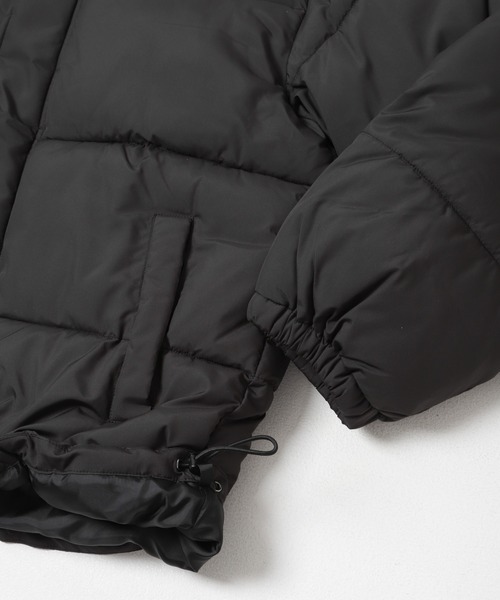 ITEMS URBANRESEARCH(アイテムズ アーバンリサーチ)の「『撥水』リップストップ発熱中綿ハイネックジャケット(ダウンジャケット/コート・メンズ・ベージュ系その他/ダークグレー/ブラック・MEDIUM/LARGE)」の14枚目の写真