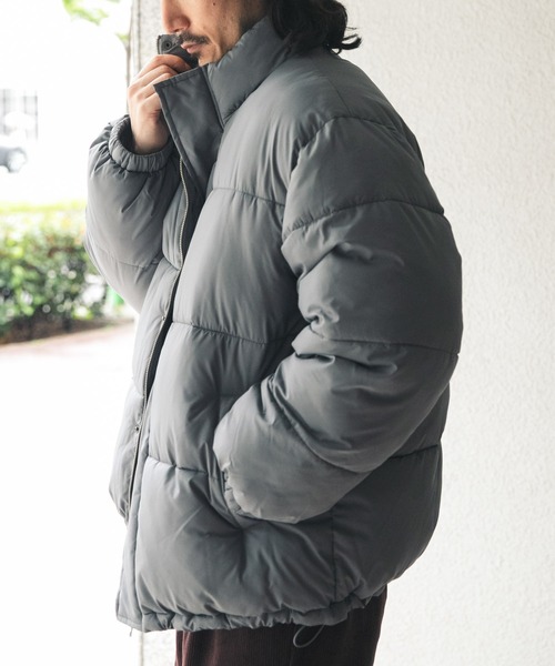 ITEMS URBANRESEARCH(アイテムズ アーバンリサーチ)の「『撥水』リップストップ発熱中綿ハイネックジャケット(ダウンジャケット/コート・メンズ・ベージュ系その他/ダークグレー/ブラック・MEDIUM/LARGE)」の20枚目の写真