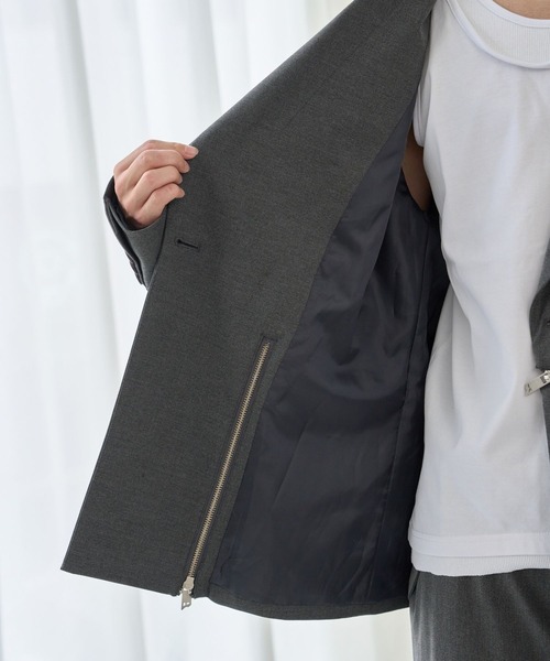 VI E DIT(ヴィエディット)の「BROKEN LINE ZIP JACKET/ブロークンラインジップジャケット/セットアップ着用可能(テーラードジャケット・メンズ・ストライプ/グレー・2/1)」の8枚目の写真