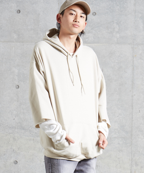 Re Youth(リユース)の「GD カットオフ オーバーサイズ ビッグシルエット ドロップショルダー フーディー スウェット パーカー(パーカー・メンズ・ブラック/グレー/ヘザーチャコール/ホワイト/グリーン/レッド/サンドベージュ/インディゴブルー/マルーン/カーキ・FREE)」の6枚目の写真