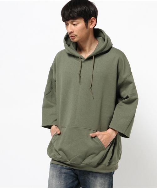 Re Youth(リユース)の「GD カットオフ オーバーサイズ ビッグシルエット ドロップショルダー フーディー スウェット パーカー(パーカー・メンズ・ブラック/グレー/ヘザーチャコール/ホワイト/グリーン/レッド/サンドベージュ/インディゴブルー/マルーン/カーキ・FREE)」の7枚目の写真