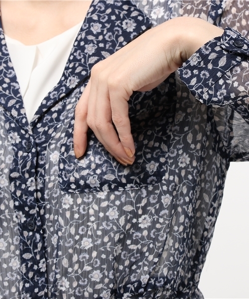 earth music&ecology(アースミュージックアンドエコロジー)の「【2016Summer】ボヘミアン花柄マキシガウン(シャツワンピース・レディース・アイボリー/ネイビー・FREE)」の13枚目の写真