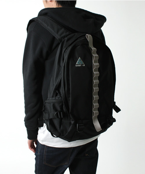 ACG ブラックリュック 61yjdLPuE2L._UY350_.jpg