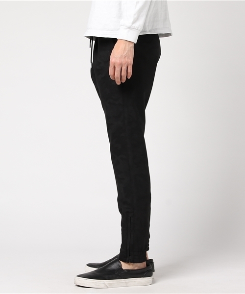 【ふつつかもの】junhashimoto(ジュンハシモト) カモフラージュ junhashimoto（ジュンハシモト）の「GATHER TUCK PANTS（その他