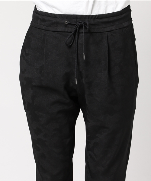 junhashimoto　クロップド　テーパード　パンツ　黒 junhashimotoクロップドテーパードパンツ黒