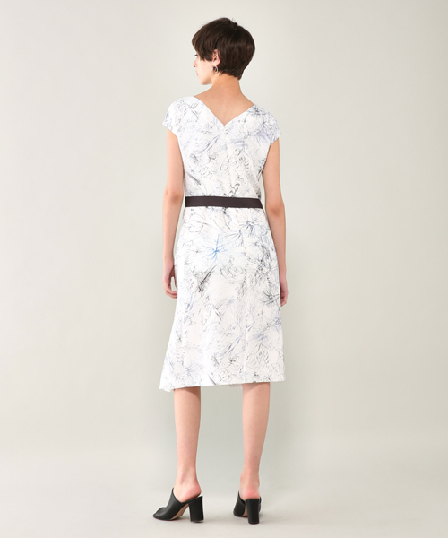 PEGGY LANA(ペギーラナ)の「Painting Floral OP(ワンピース・レディース・ホワイト・1/2)」の3枚目の写真