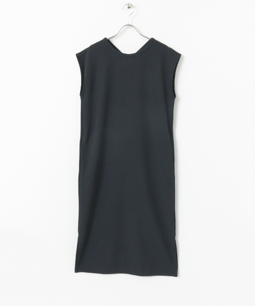 URBAN RESEARCH（アーバンリサーチ）の「機能素材サーマルワンピース（ワンピース・レディース・ブラック/レッド・FREE）」の2枚目の写真