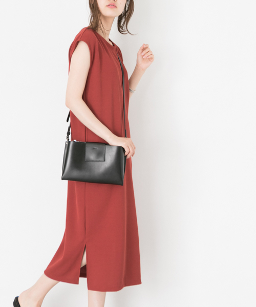 URBAN RESEARCH（アーバンリサーチ）の「機能素材サーマルワンピース（ワンピース・レディース・ブラック/レッド・FREE）」の3枚目の写真