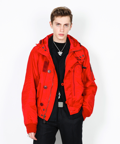 HYSTERIC GLAMOUR（ヒステリックグラマー）の「エアフォース フーデッドミリタリージャケット（ブルゾン・メンズ・レッド/カーキ/ブラック・SMALL/MEDIUM/LARGE）」の6枚目の写真