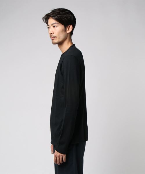 REPLAY(リプレイ)の「ベーシックジャージークルーネック ロングスリーブTEE(Tシャツ/カットソー・メンズ・ブラック/ホワイト/ダークブルー/ダークグレー・SMALL/MEDIUM/LARGE/X-LARGE/XX-LARGE/XXX-LARGE/X-SMALL)」の5枚目の写真