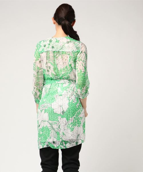 Abahouse Devinette（ドゥヴィネット）の「ROSEANNA プリントチュニックシャツ（シャツ/ブラウス・レディース・その他1・FREE）」の3枚目の写真