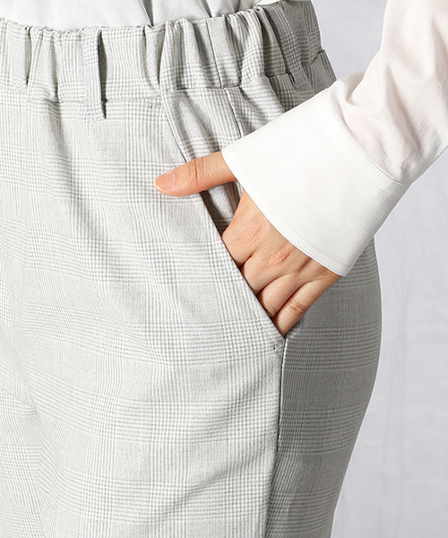 Comme Ca Mature(コムサマチュア)の「グレンチェック テーパードパンツ(その他パンツ・レディース・ライトグレー/ブラック・MEDIUM/SMALL/LARGE)」の8枚目の写真