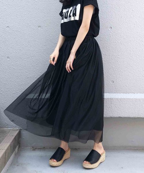 PICCIN(ピッチン)の「【日本製】シャイニーフレアスカート(スカート・レディース・ブラック/ライトグレー/ブルー/マスタード・MEDIUM)」の2枚目の写真
