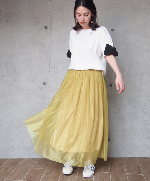 PICCIN(ピッチン)の「【日本製】シャイニーフレアスカート(スカート・レディース・ブラック/ライトグレー/ブルー/マスタード・MEDIUM)」の5枚目の写真