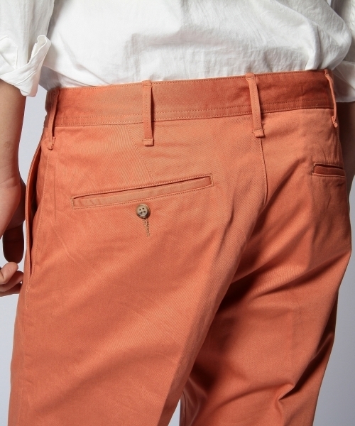 UNITED ARROWS（ユナイテッドアローズ）の「UAS コットン ストレッチスリム チノパンツ ◆（チノパンツ・メンズ・ホワイト/ライトグレー/ネイビー/コバルトブルー/レッド/ベージュ/オレンジ系その他/ケリー・42/46/50/48/44/52）」の16枚目の写真