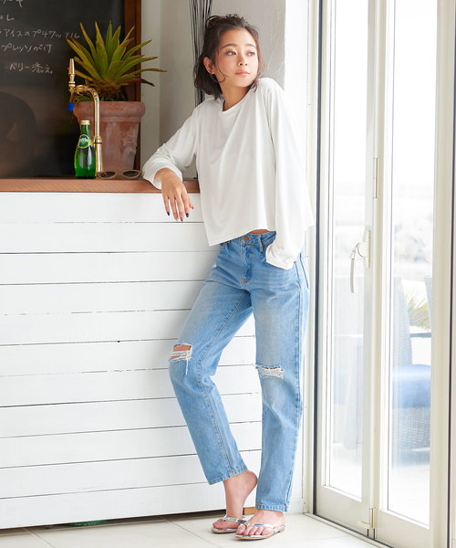 KOBE LETTUCE（コウベレタス）の「UVカットバックスリットカバーアップドライタッチ長袖Tシャツ　ラッシュガード　レディース（ラッシュガード・レディース・ブラック/オフホワイト/モカ/ブラウン系・FREE）」の5枚目の写真