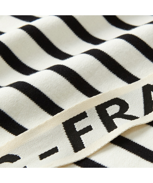 Francfranc（フランフラン）の「ロゴ フルエプロン ブラック（エプロン・レディース・マルチ・FREE）」の4枚目の写真