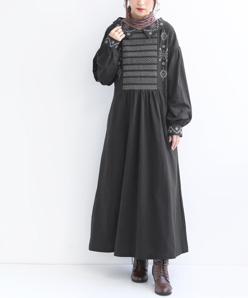 osharewalker(オシャレウォーカー)の「タートルネックモチモチロンT(Tシャツ/カットソー・レディース・ホワイト/ブラック/ネイビー/グレー/ボルドー/モカ/ホワイト×ブラック/ブルーグリーン/ブラック系その他・1/2)」の20枚目の写真