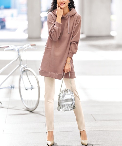 BELLUNA PLUS（ベルーナ）の「なめらかボンディング素材レギンスパンツ７３丈（その他パンツ・レディース・イエロー/モカ/ケミカルウォッシュ/ブラック/インディゴブルー/ライトブルー/ライトイエロー/アイボリー/杢グレー/ミント・SMALL/LARGE/X-LARGE/MEDIUM）」の21枚目の写真