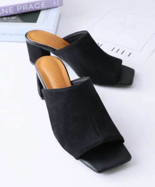 VIVIAN（ヴィヴィアン）の「スクエアトゥミュールサンダル（サンダル・レディース・ベージュ/ブラック/キャメル/グレー系その他7/アイボリー/パイソン/E/ダークブラウン/グレー/ブラック系その他3・SS/S/M/L/LL）」の3枚目の写真