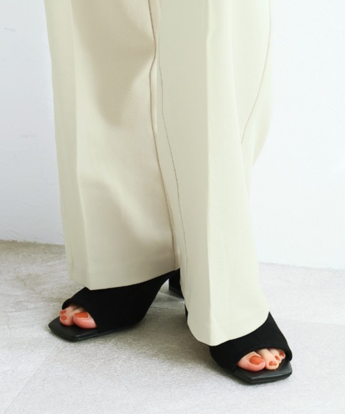 VIVIAN（ヴィヴィアン）の「スクエアトゥミュールサンダル（サンダル・レディース・ベージュ/ブラック/キャメル/グレー系その他7/アイボリー/パイソン/E/ダークブラウン/グレー/ブラック系その他3・SS/S/M/L/LL）」の17枚目の写真