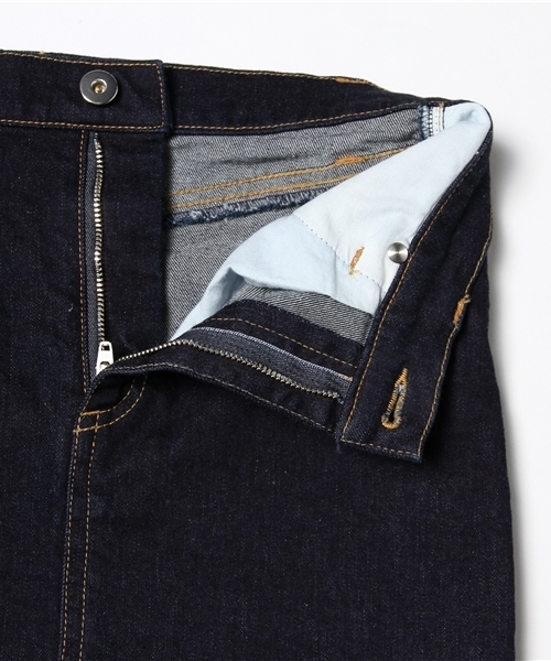 MID by MIDWEST(ミッド バイ ミッドウエスト)の「MID by MIDWEST デニムタイトミディスカート(デニムスカート・レディース・ブラック/ダークブルー・2/1/3)」の10枚目の写真