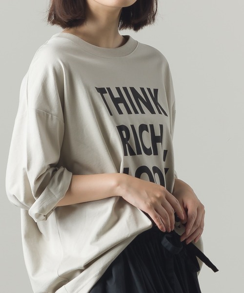 OMNES(オムネス)の「ファインコットン プリント七分袖Tシャツ(Tシャツ/カットソー・レディース・ホワイト/ブラック/ベージュ/カーキ・FREE)」の1枚目の写真