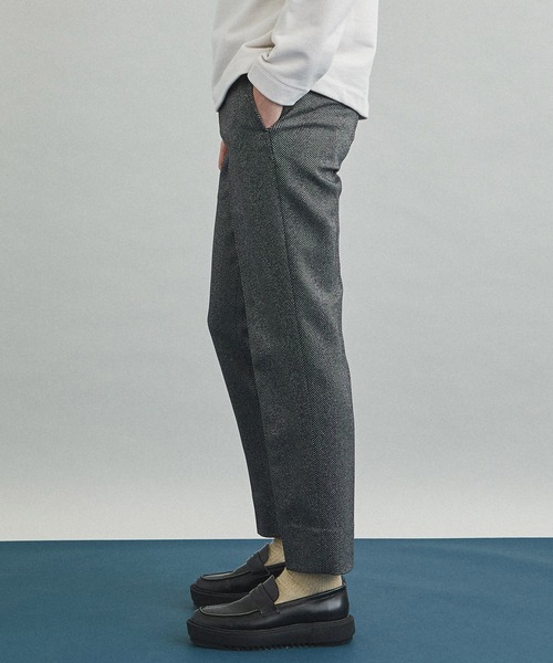 UNITED TOKYO(ユナイテッドトウキョウ)の「TECHTWEEDストレッチ スラックス(スラックス・メンズ・ネイビー/グレー・1/2/3)」の3枚目の写真