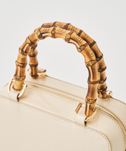 Chico（チコ）の「バンブーハンドルエナメルバッグ（ハンドバッグ・レディース・アイボリー/ブラック/ベージュ・FREE）」の5枚目の写真