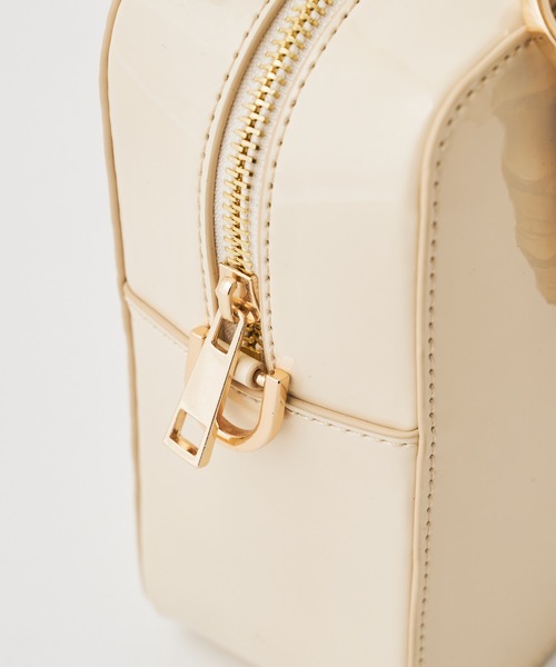 Chico（チコ）の「バンブーハンドルエナメルバッグ（ハンドバッグ・レディース・アイボリー/ブラック/ベージュ・FREE）」の9枚目の写真