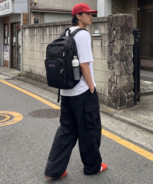 JANSPORT（ジャンスポーツ）の「【JANSPORT/ジャンスポーツ】 BIG STUDENT 34L 大容量リュック PC収納 通勤 通学 マザーズバッグ デイパック 軽量 アウトドア 旅行 ユニセックス（バックパック/リュック・メンズ・ブラック/ネイビー/レッド/ピンク・ONESIZE）」の22枚目の写真