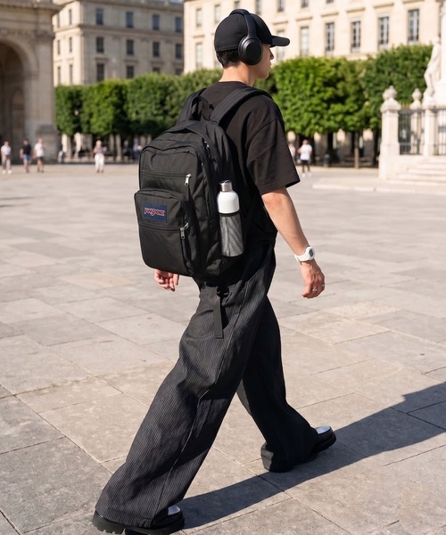 JANSPORT（ジャンスポーツ）の「【JANSPORT/ジャンスポーツ】 BIG STUDENT 34L 大容量リュック PC収納 通勤 通学 マザーズバッグ デイパック 軽量 アウトドア 旅行 ユニセックス（バックパック/リュック・メンズ・ブラック/ネイビー/レッド/ピンク・ONESIZE）」の17枚目の写真