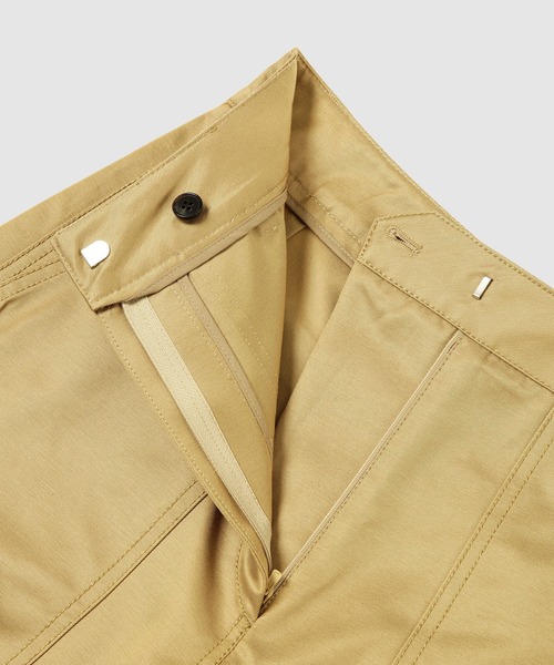 LVIR(エルブイアイアール)の「POCKET HALF PANTS(その他パンツ・レディース・ホワイト/ベージュ・SMALL/MEDIUM)」の4枚目の写真
