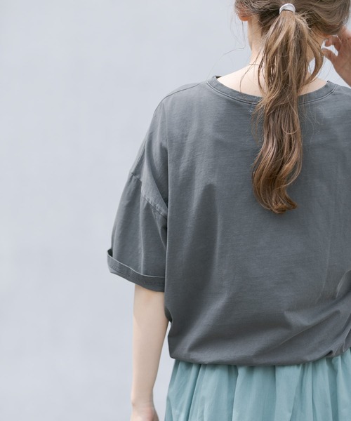 URBAN RESEARCH Sonny Label（アーバンリサーチサニーレーベル）の「【WEB限定】ニュアンスピグメントTシャツ（Tシャツ/カットソー・レディース・ベージュ/グレー/チャコールグレー・FREE）」の7枚目の写真