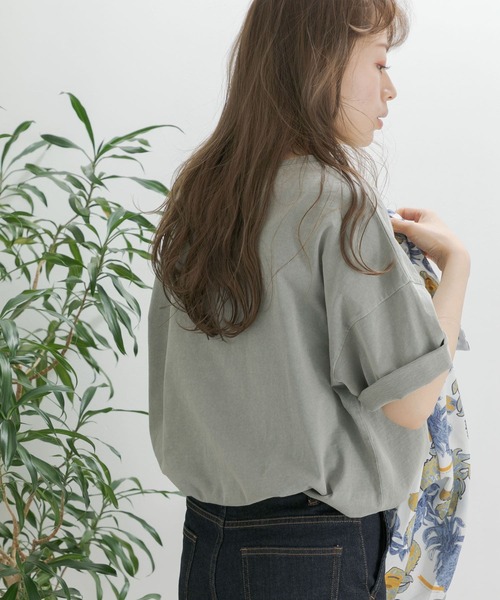 URBAN RESEARCH Sonny Label（アーバンリサーチサニーレーベル）の「【WEB限定】ニュアンスピグメントTシャツ（Tシャツ/カットソー・レディース・ベージュ/グレー/チャコールグレー・FREE）」の19枚目の写真