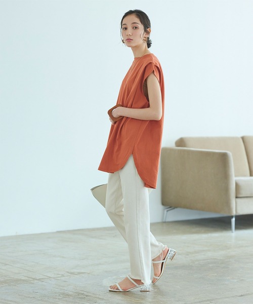 titivate(ティティベイト)の「タックデザインフレンチスリーブトップス(Tシャツ/カットソー・レディース・オフホワイト/オレンジ/グレイッシュベージュ/モカ/ブルー/チャコール・S/M)」の21枚目の写真