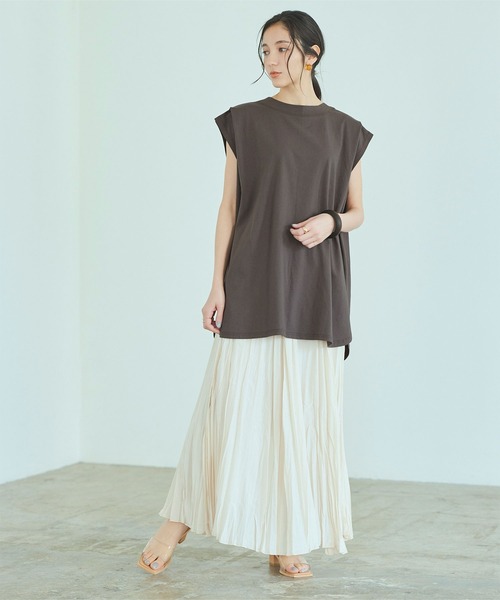 titivate(ティティベイト)の「タックデザインフレンチスリーブトップス(Tシャツ/カットソー・レディース・オフホワイト/オレンジ/グレイッシュベージュ/モカ/ブルー/チャコール・S/M)」の16枚目の写真