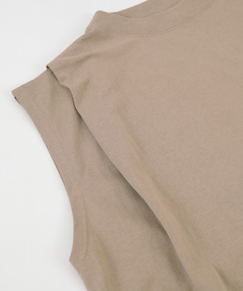 titivate(ティティベイト)の「タックデザインフレンチスリーブトップス(Tシャツ/カットソー・レディース・オフホワイト/オレンジ/グレイッシュベージュ/モカ/ブルー/チャコール・S/M)」の12枚目の写真