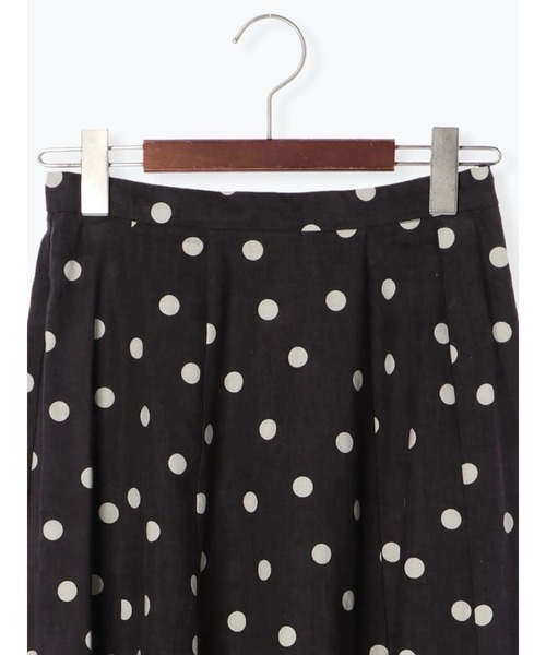 Te chichi（テチチ）の「ドットフレアスカート（スカート・レディース・チャコール/キナリ・ﾌﾘ-）」の11枚目の写真