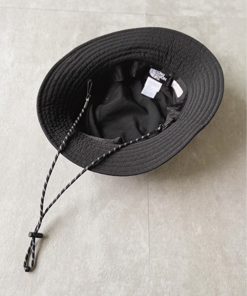 THE NORTH FACE(ザノースフェイス)の「THE NORTH FACE ザ・ノースフェイス / ナイロンアドベンチャーハット TNF LOGO ECO HAT(ハット・メンズ・ブラック/ライトベージュ・M/L)」の16枚目の写真