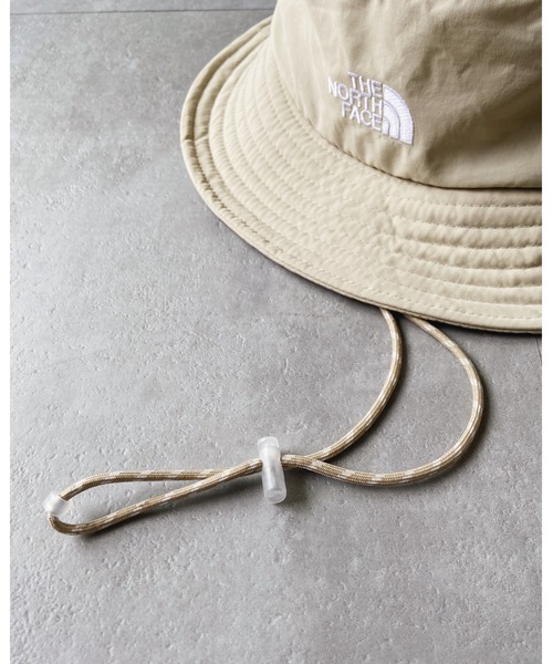 THE NORTH FACE(ザノースフェイス)の「THE NORTH FACE ザ・ノースフェイス / ナイロンアドベンチャーハット TNF LOGO ECO HAT(ハット・メンズ・ブラック/ライトベージュ・M/L)」の18枚目の写真