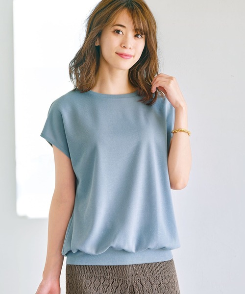GeeRA(ジーラ)の「すっきりクルーネックカットソートップス(Tシャツ/カットソー・レディース・ブラック/ブルー/モカ/ライトベージュ/ピンク・LARGE/SMALL/X-LARGE/MEDIUM/XX-LARGE)」の4枚目の写真